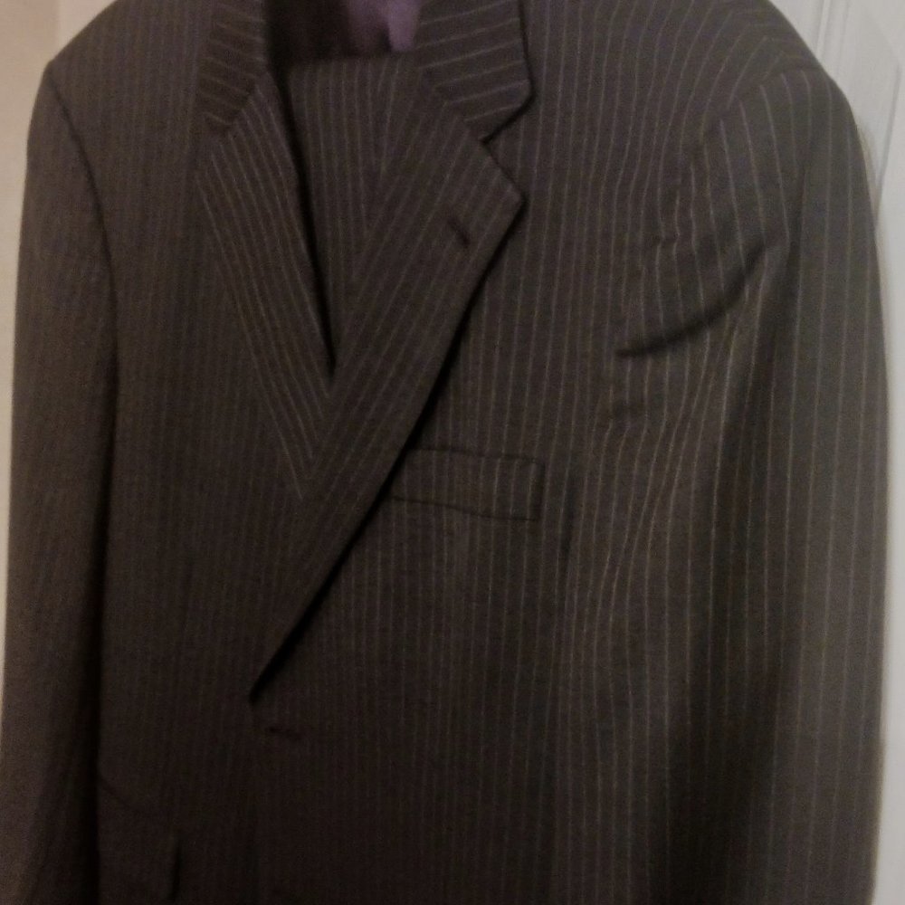 Jos A. Bank Men's Dark Gray Pinstripe Suit